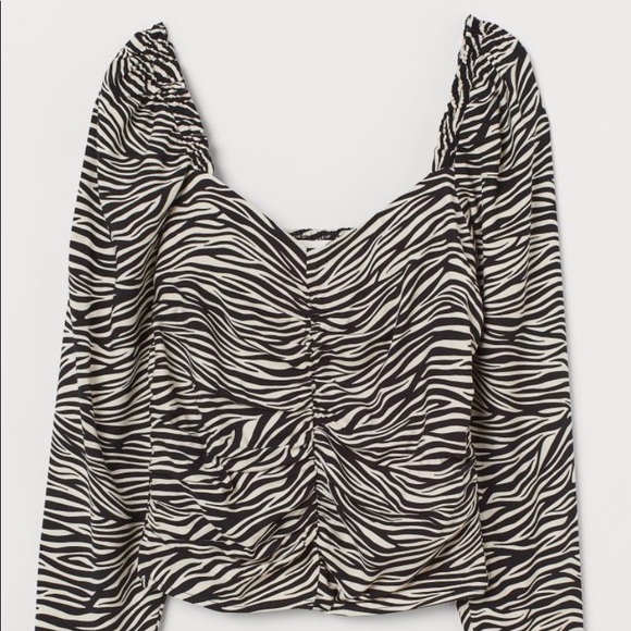 H&M Tops - H&M ZEBRA STRIPED PUFF SLEEVED BLOUSE